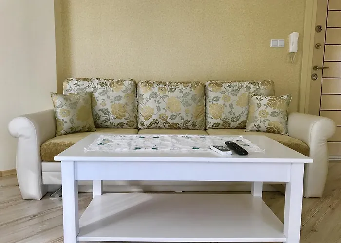 Livia Boutique Ravda