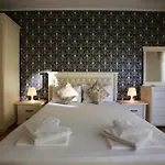 Livia Boutique 4*