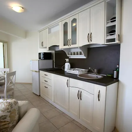 Livia Boutique 라브다